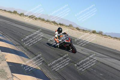 media/Dec-01-2025-Moto Forza (Mon) [[2daa91e15f]]/2-Intermediate Group/Session 4 (Turn 10 Inside)/